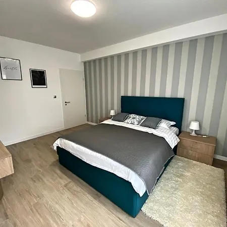 Intercity Premium Accommodations Cluj Napoca Vandrerhjem